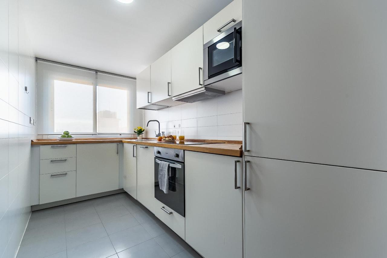 מאלגה Modern Beach Apartment Valparaiso With Parking מראה חיצוני תמונה