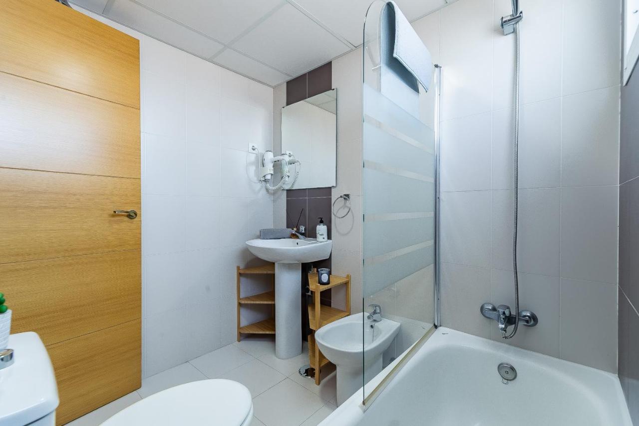 מאלגה Modern Beach Apartment Valparaiso With Parking מראה חיצוני תמונה